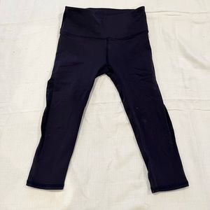 Lululemon cropped yoga pants